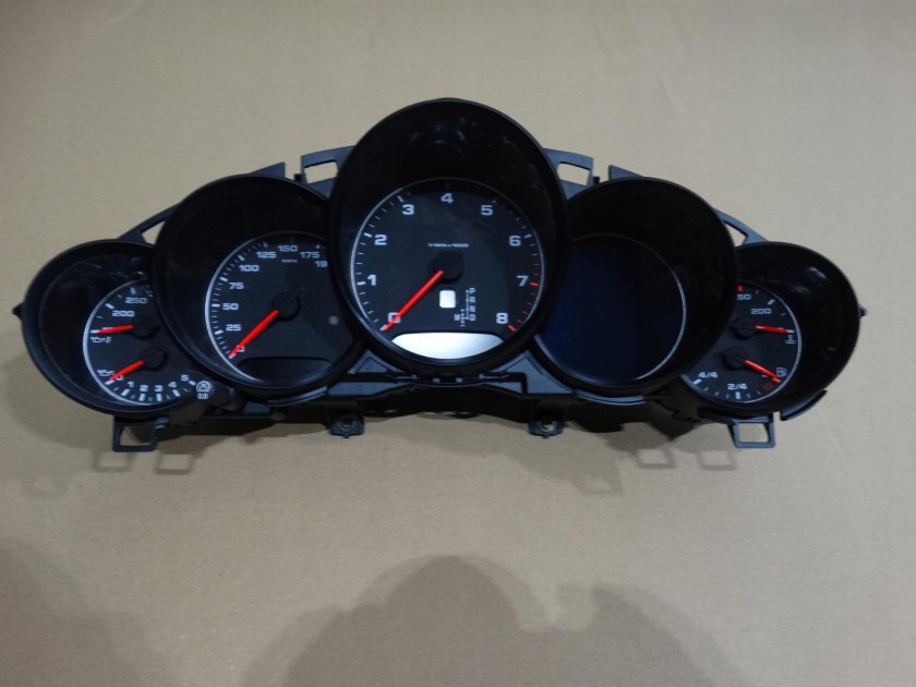 Панель приборов Порше 957