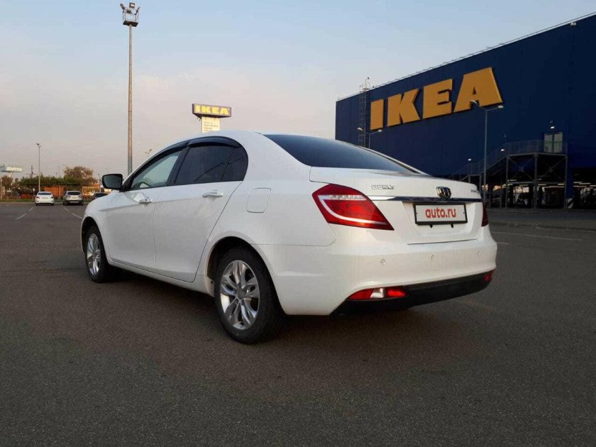 Geely Emgrand ec7 белая