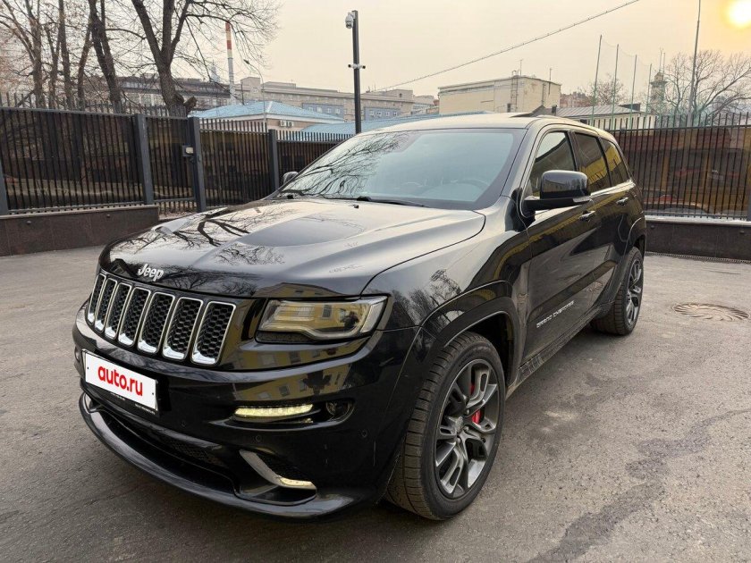 Jeep grand cherokee srt