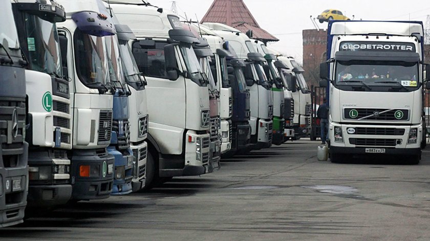 Грузовик на границе