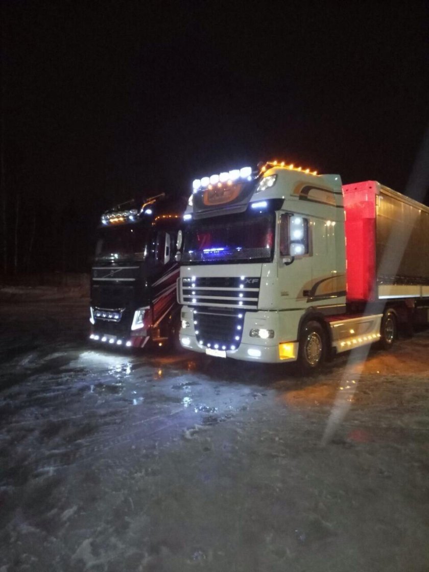 Даф 105 ночью