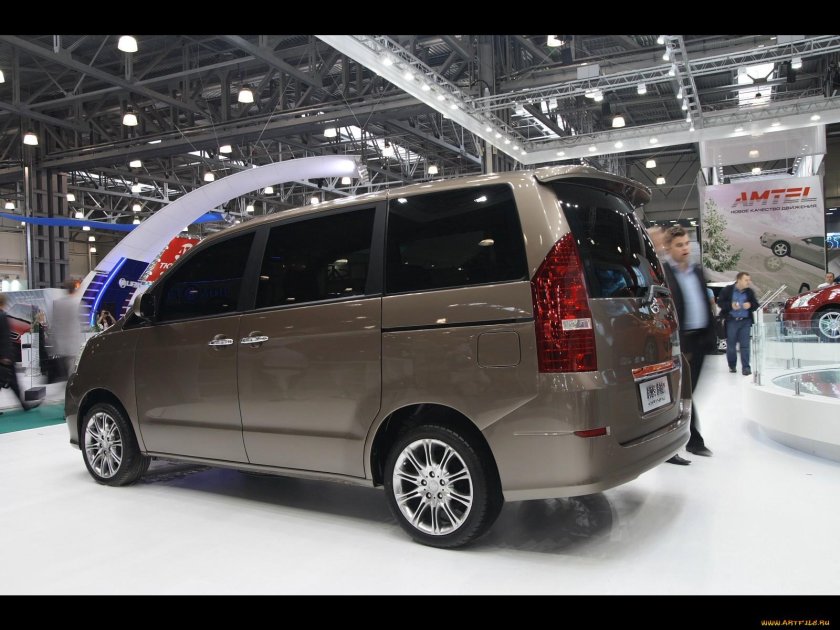 Китайские минивэны в россии