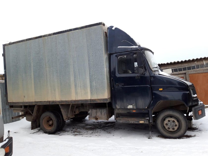 Черный ЗИЛ бычок