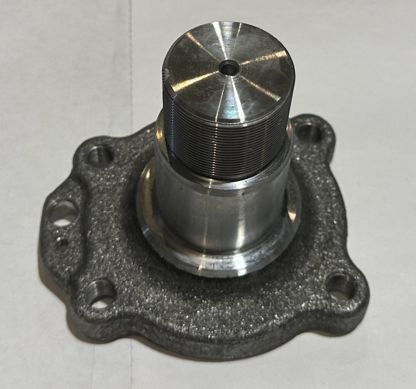 Цапфа поворотного кулака УАЗ