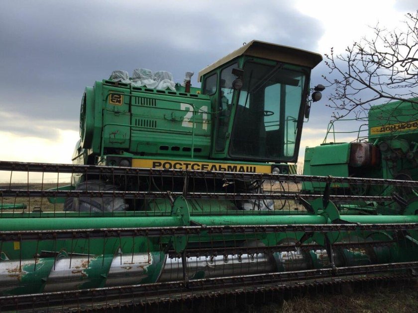 Комбайн Ростсельмаш Дон 1500