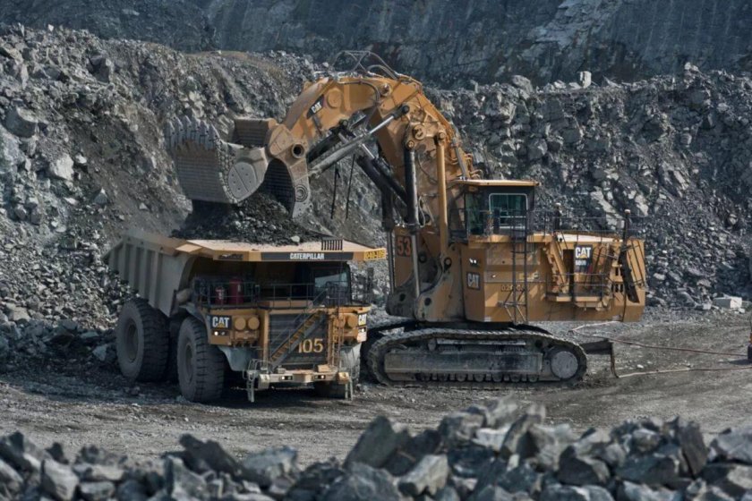 Экскаватор Caterpillar 6060