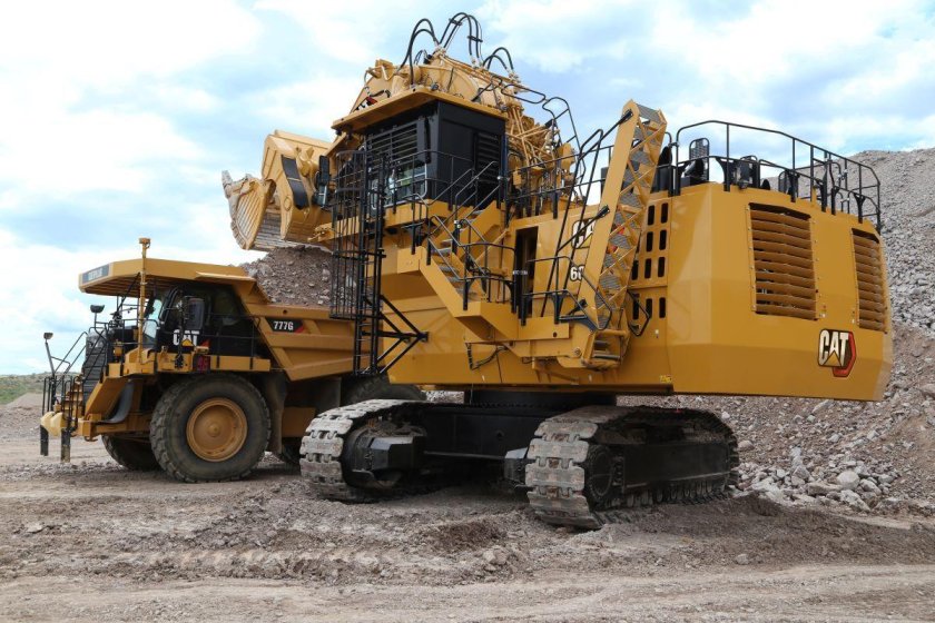 Caterpillar 6030