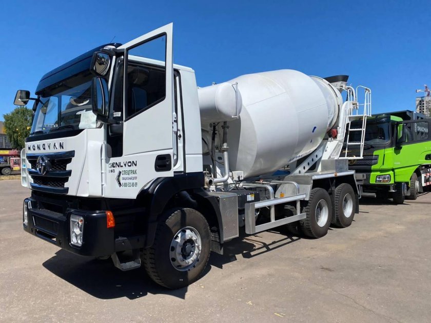 Грузовики и спецтехника