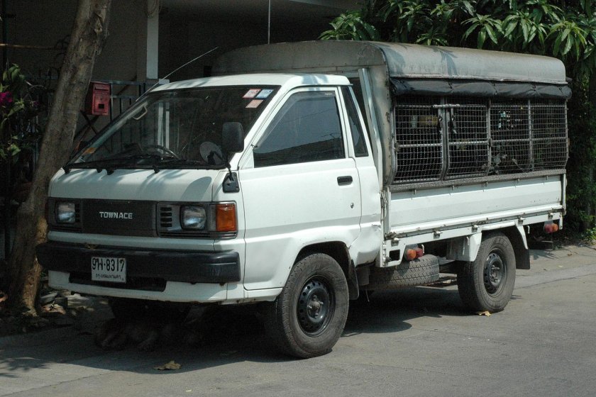 Toyota Town Ace Truck 1986