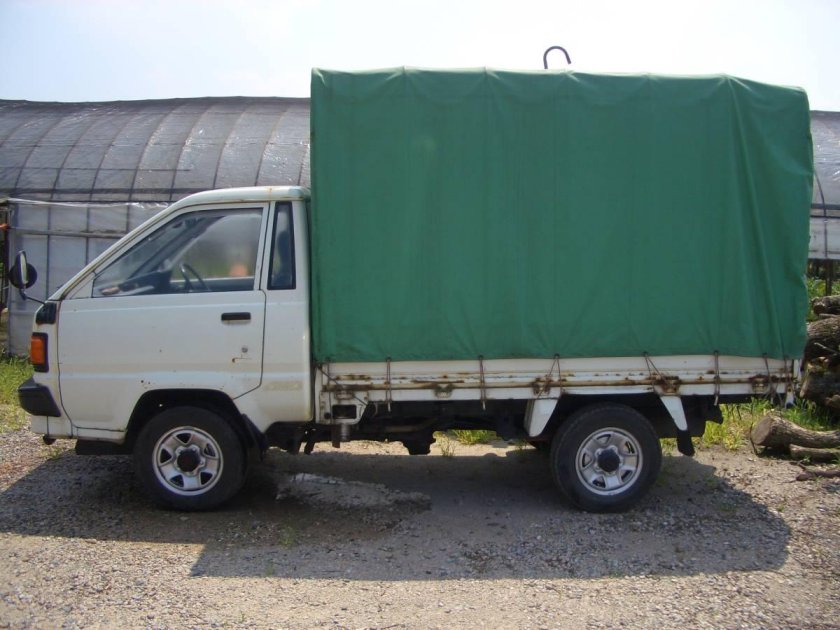 Toyota Lite Ace Truck