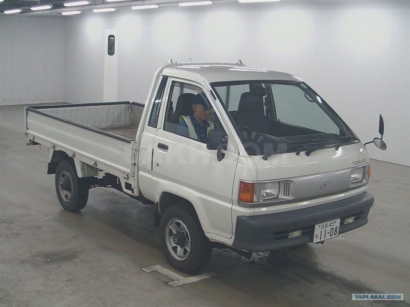 Toyota Town Ace Truck