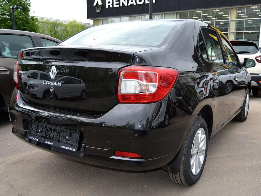 Renault Logan 2 черный