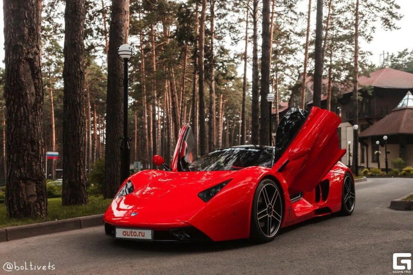 Машина Marussia b1