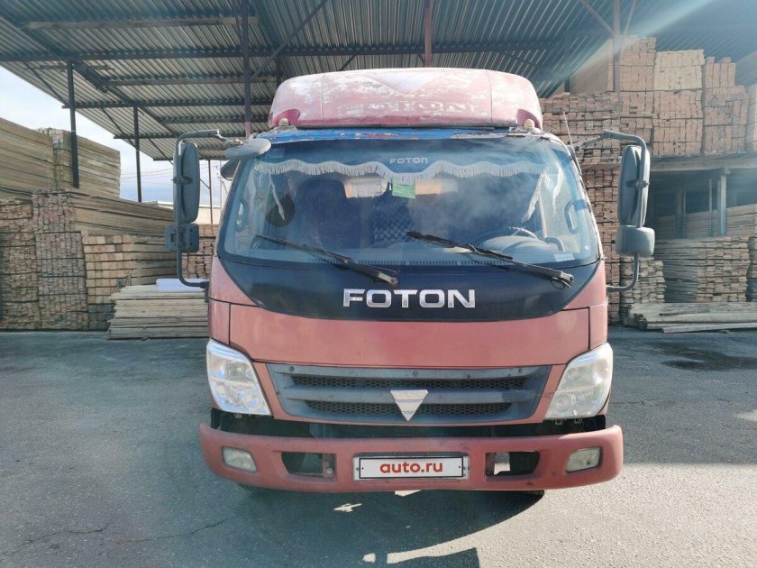 Красная фура