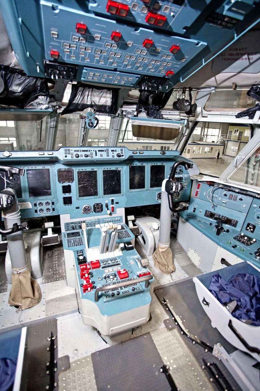 Кабина самолета ил 76 МД