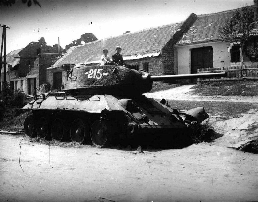 Танк т-34 Великой Отечественной войны 1941-1945
