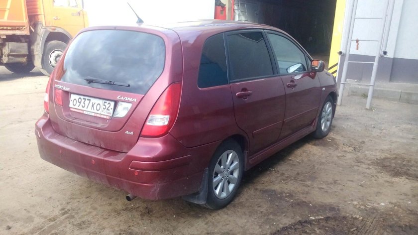 Сузуки лиана универсал