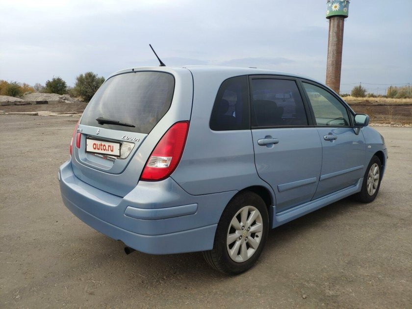Сузуки Лиана 2004