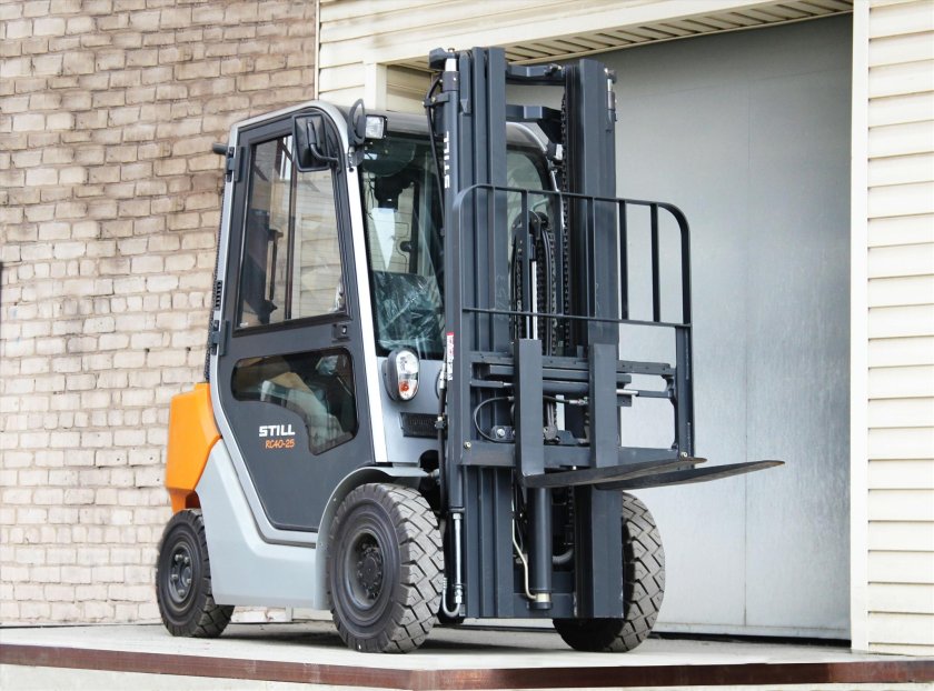 Вилочный погрузчик TCM