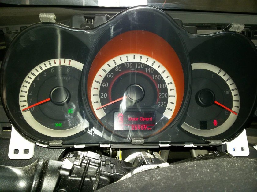 Панель приборов Kia Cerato 2