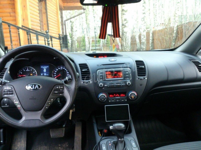 Kia Cerato 3 салон
