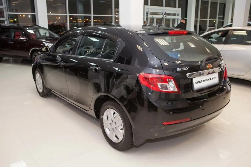 Geely Emgrand ec7 2013 хэтчбек