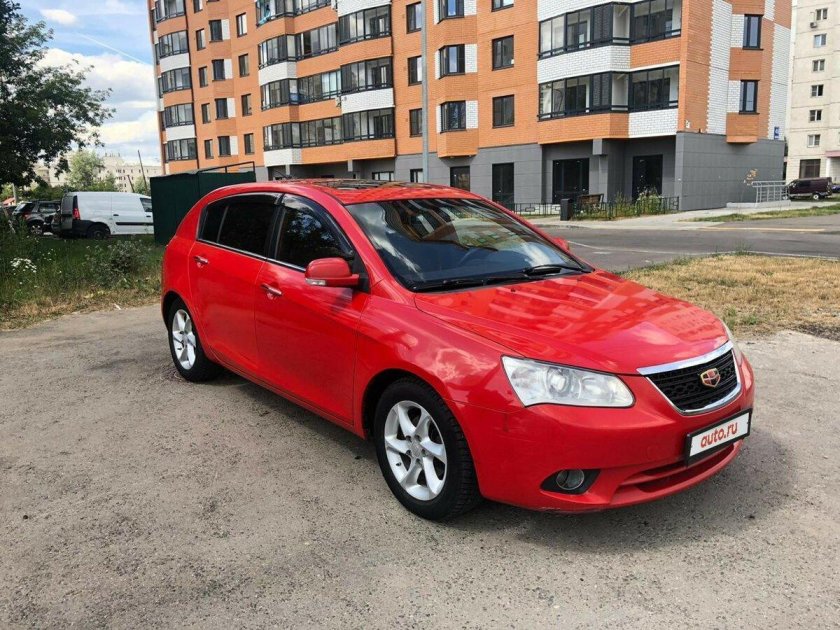Geely Emgrand ec7 красный