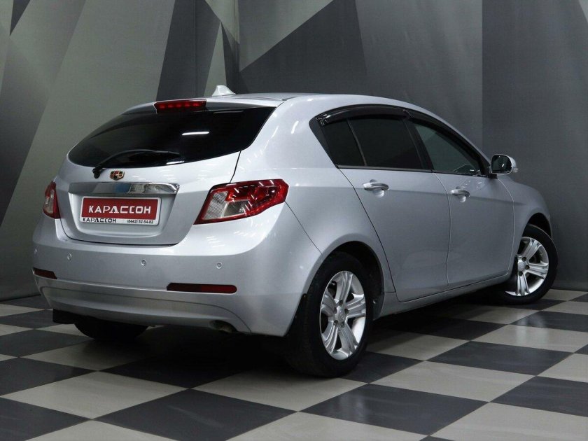 Geely Emgrand ec7 2013 хэтчбек
