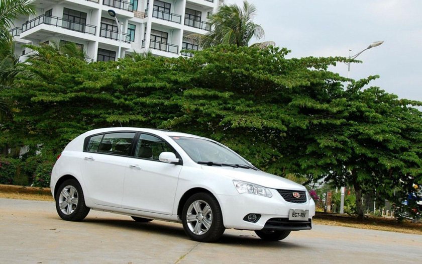 Geely Emgrand ec7 хэтчбек