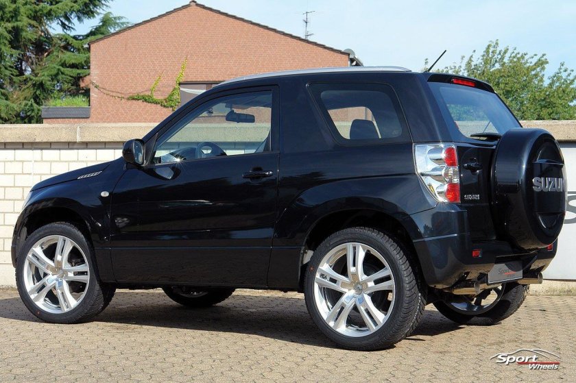 Suzuki Grand Vitara 3 на больших колесах