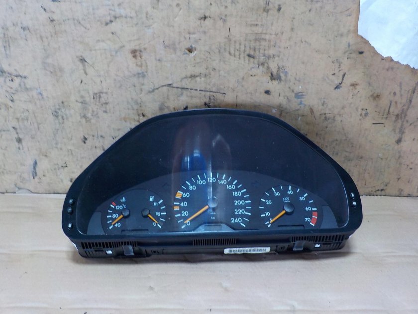 Щиток приборов мерседес 210 рестайлинг