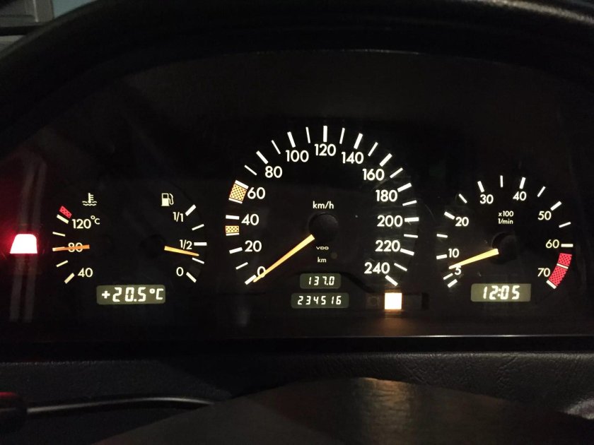 Лампочка чек Мерседес w202