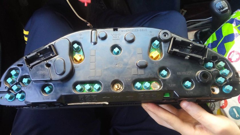 Лампочки в приборную панель Мерседес w210