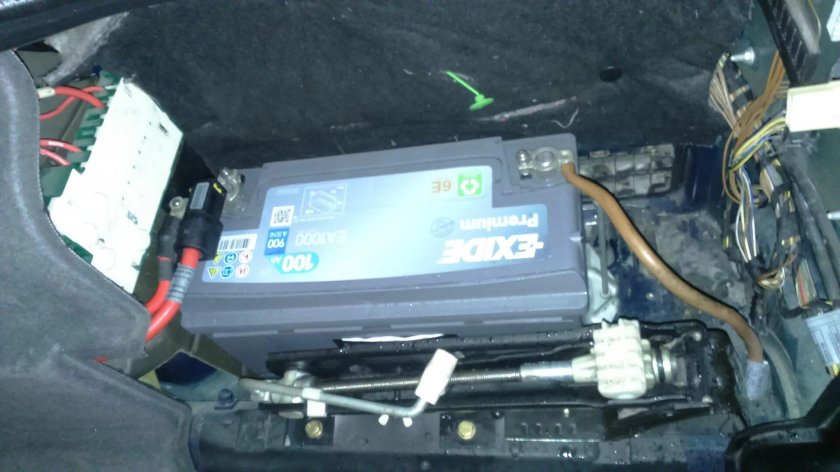 АКБ БМВ е36 328