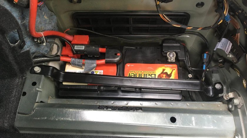 АКБ БМВ х5 53