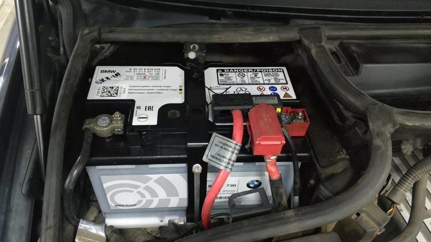 BMW 3 аккумулятор