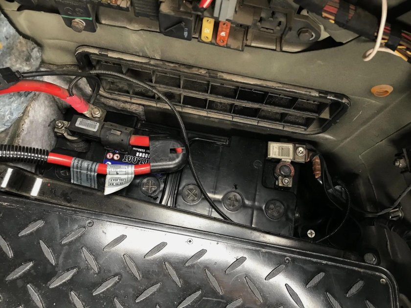 Защита АКБ БМВ е60