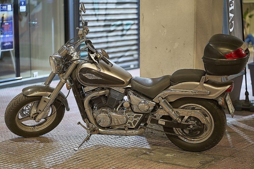 Suzuki Desperado 400 Custom