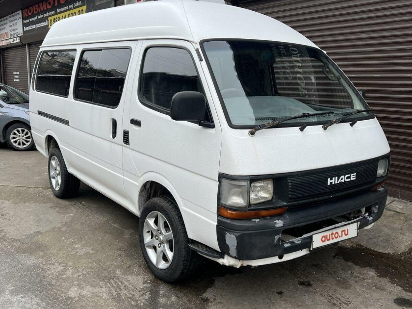 Тойота Hiace 1990