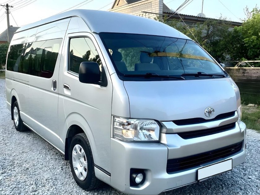 Toyota Hiace h200 Рестайлинг
