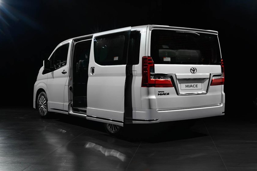 Тойота Hiace 2021 VIP