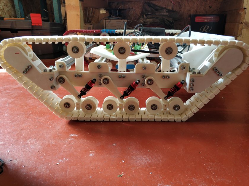 Универсальное гусеничное шасси УТС-140