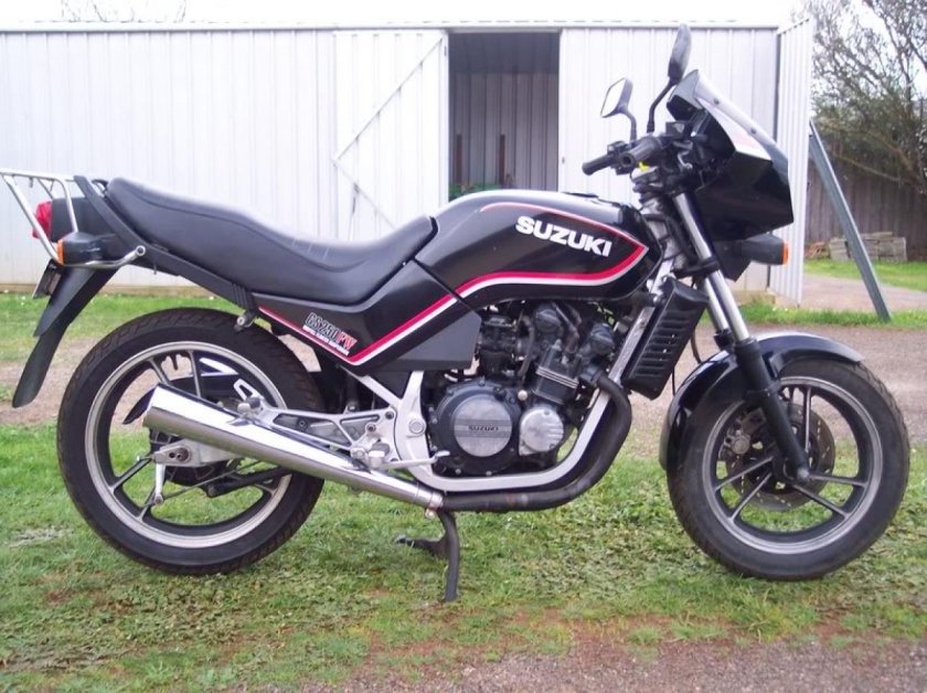 Suzuki gs250fw