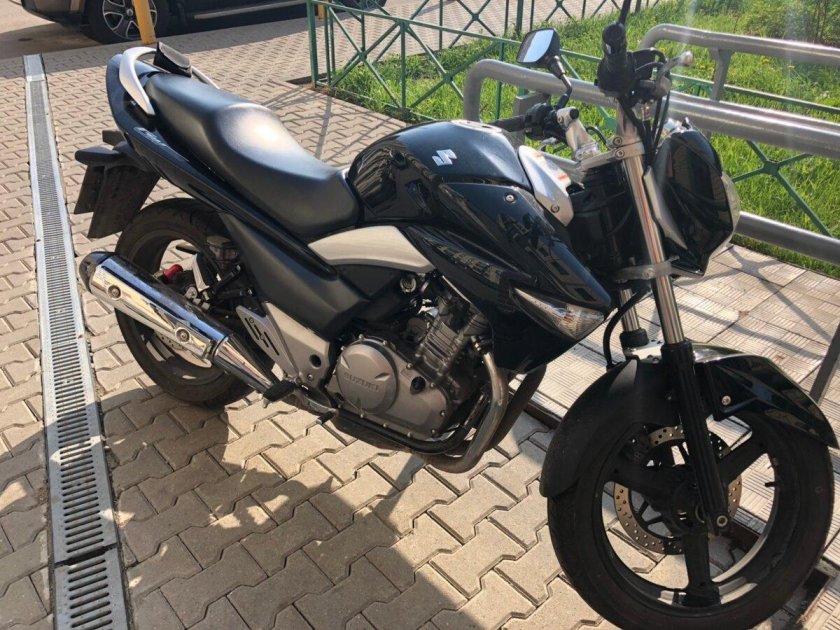 Мотоцикл suzuki