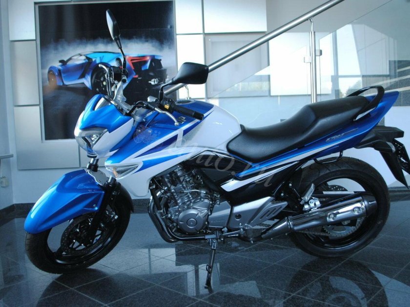 Мотоцикл Suzuki gw250