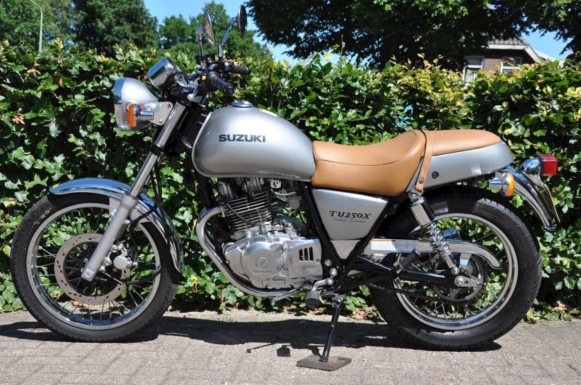 Suzuki tu250