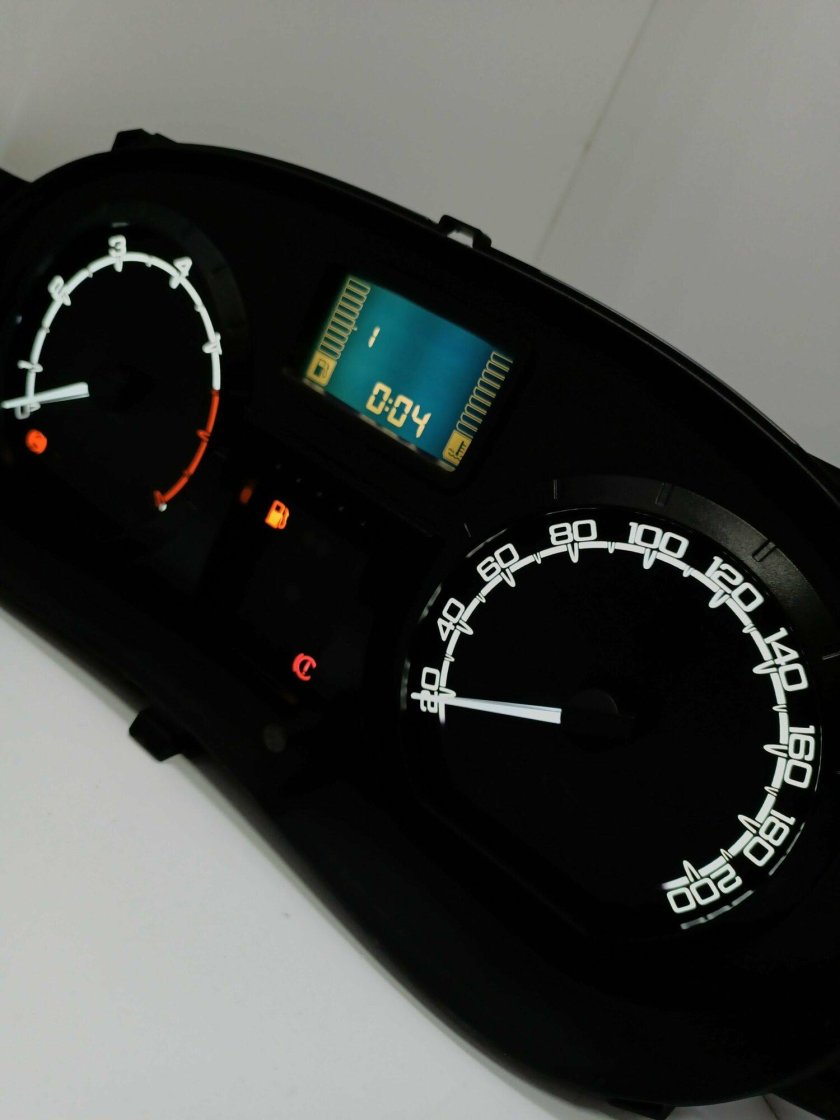 Щиток Ларгус