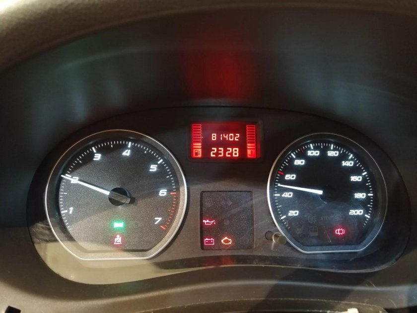 Приборка Лада Ларгус