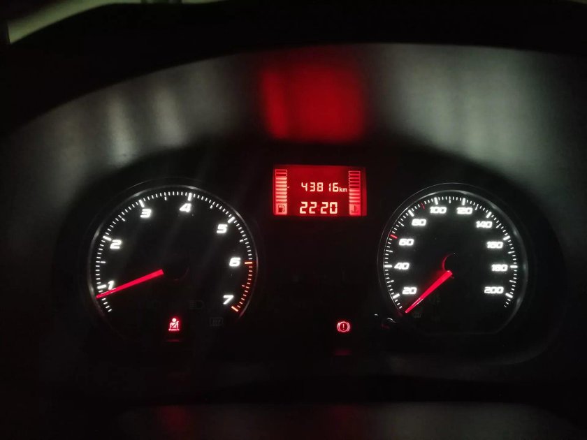 Пересвет панели Ларгус