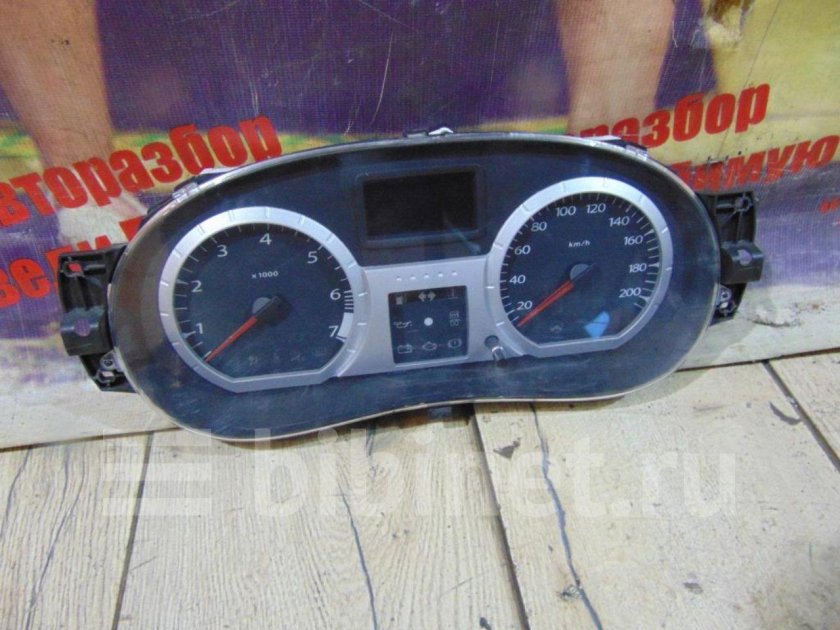 Панель приборов на ладу Ларгус